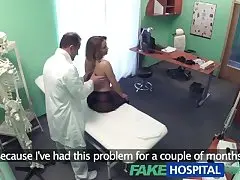 FakeHospital У малышки с большими сиськами проблема со спиной